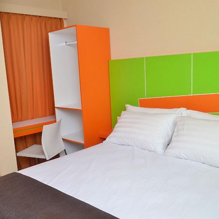 Titanium Express Homtel Hotel Jakarta Exterior photo