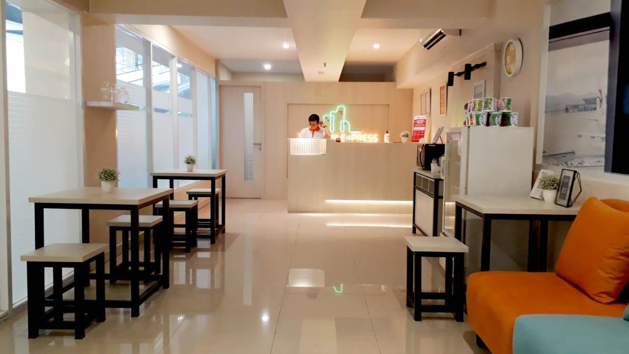 Titanium Express Homtel Hotel Jakarta Exterior photo