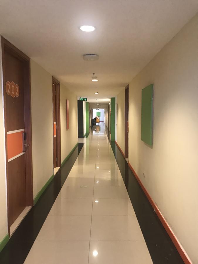 Titanium Express Homtel Hotel Jakarta Exterior photo