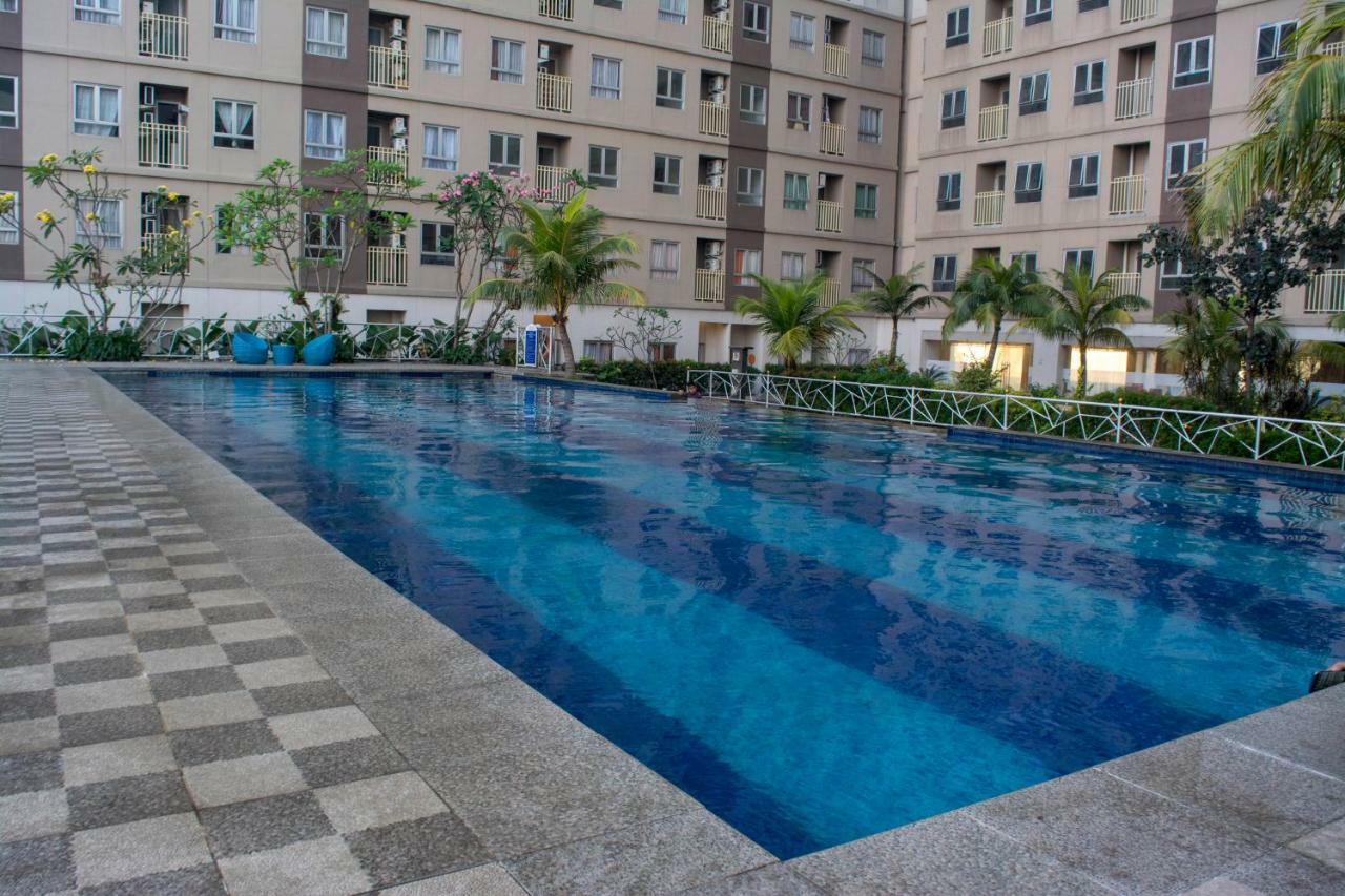 Titanium Express Homtel Hotel Jakarta Exterior photo