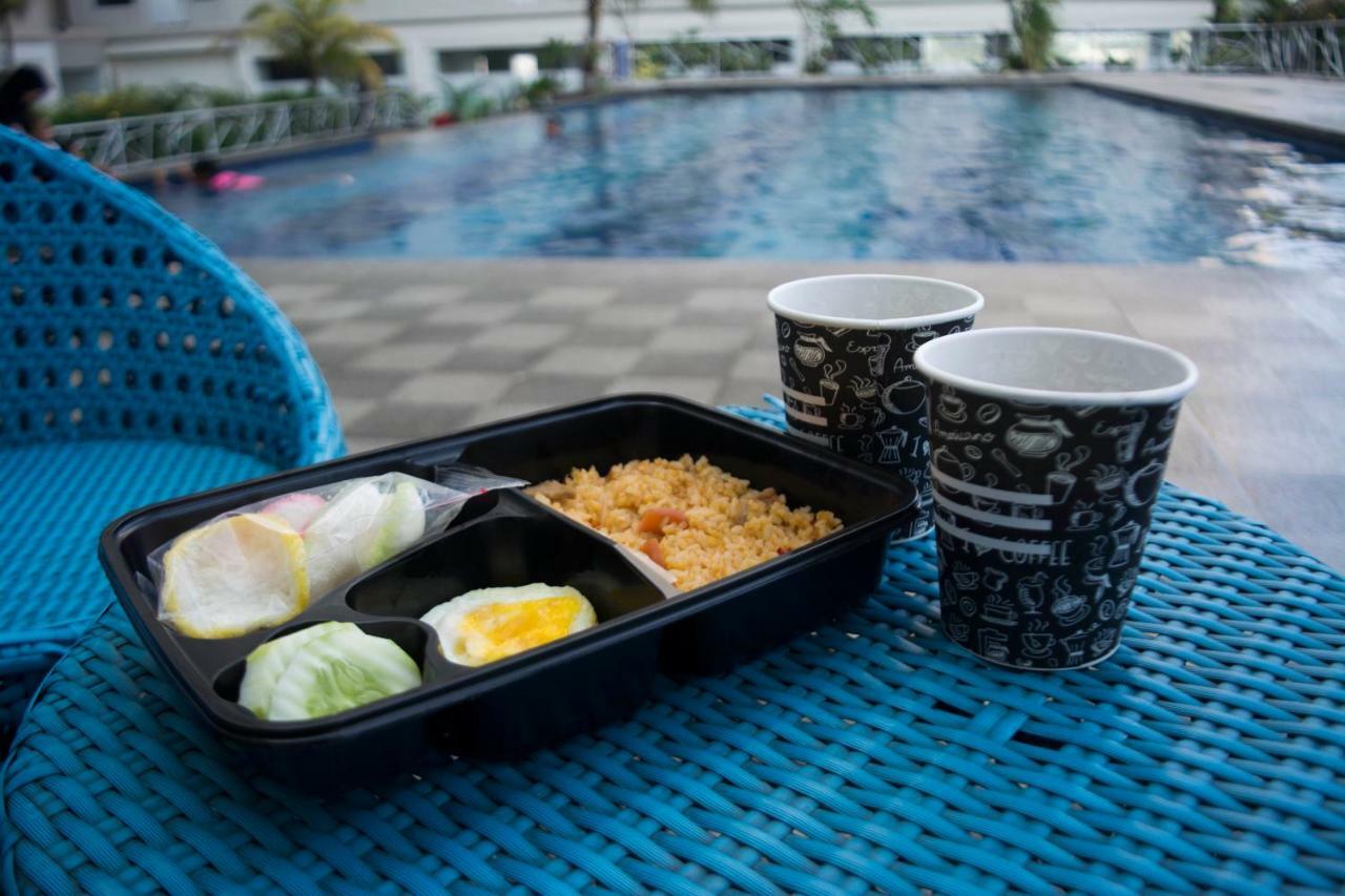 Titanium Express Homtel Hotel Jakarta Exterior photo